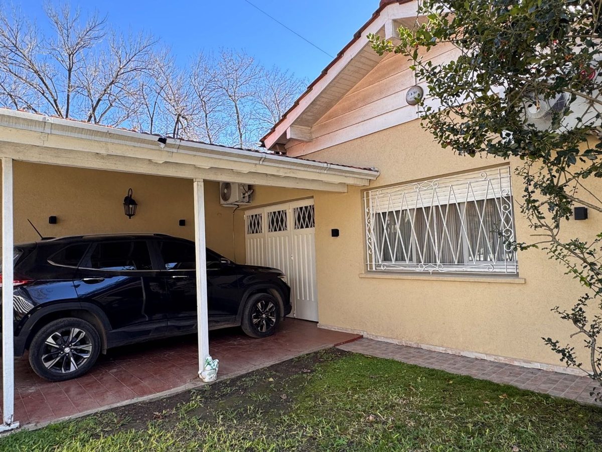 Foto 8 — VENTA CASA 5 AMB  EN BARRIO CORIMAYO