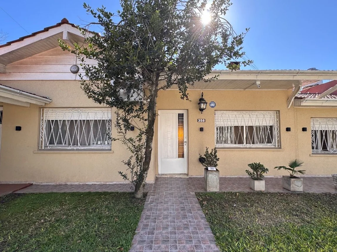 Casa en venta en Burzaco, foto 5
