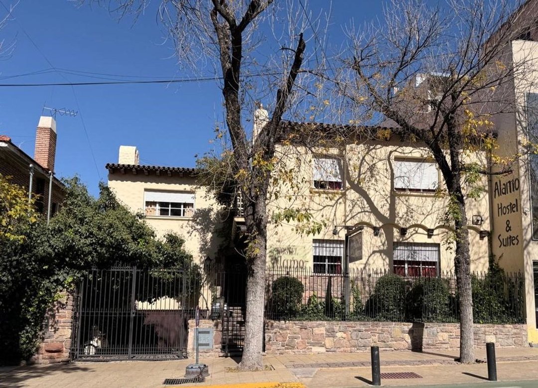 VENTA HOSTEL MENDOZA CAPITAL