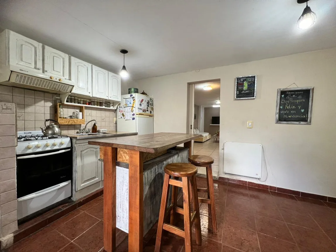Casa en venta en La Plata, foto 2