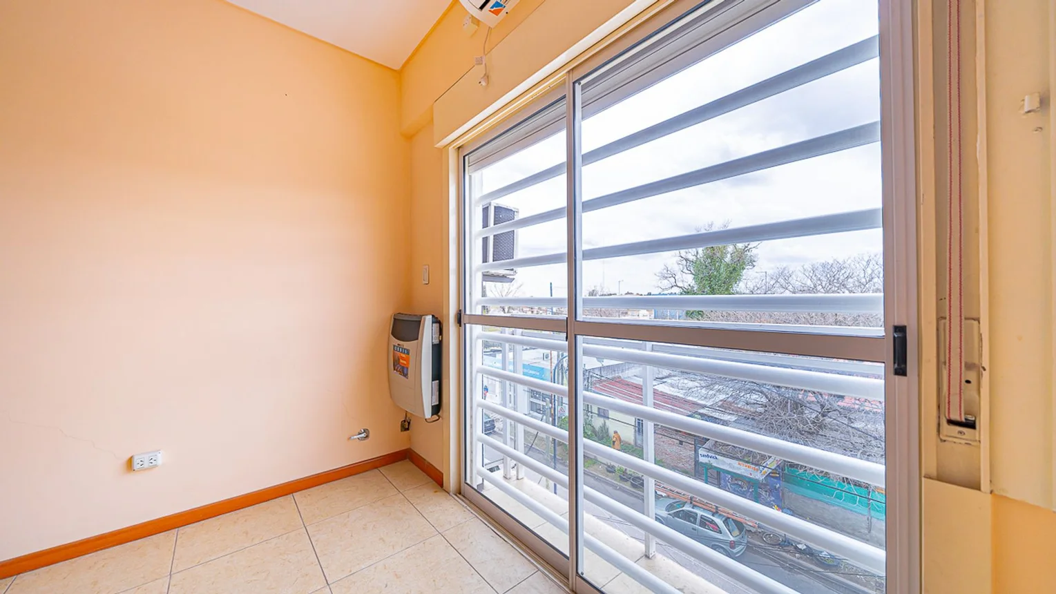 Monoambiente en venta en Isidro Casanova, foto 4