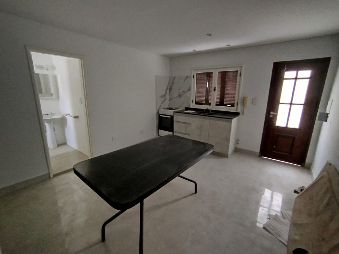 Alquiler Departamento de 2 dorm. Con Aire