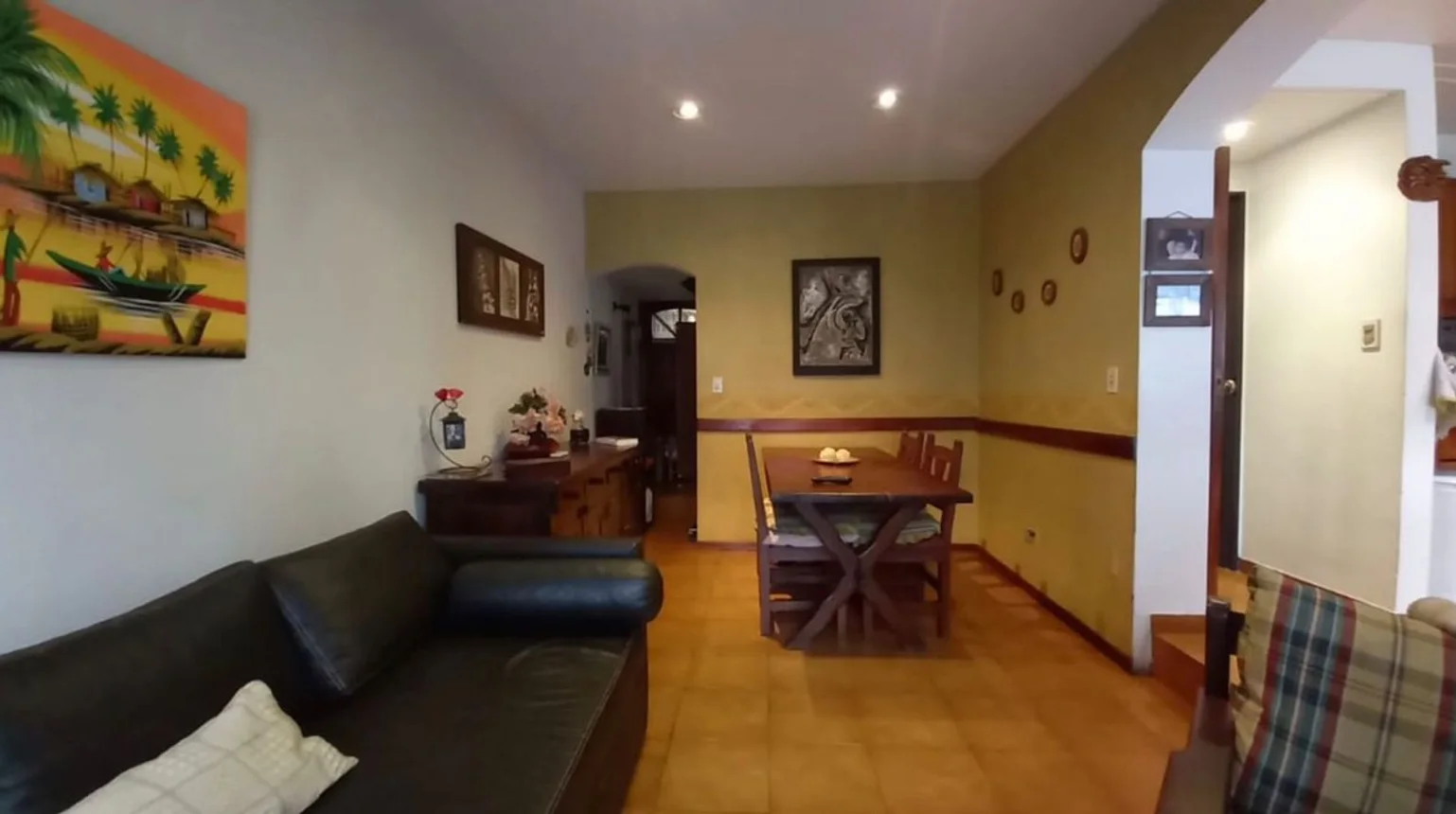 Casa en venta en Castelar, foto 2