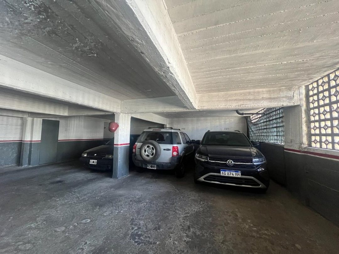 COCHERA EN VENTA EN CABALLITO