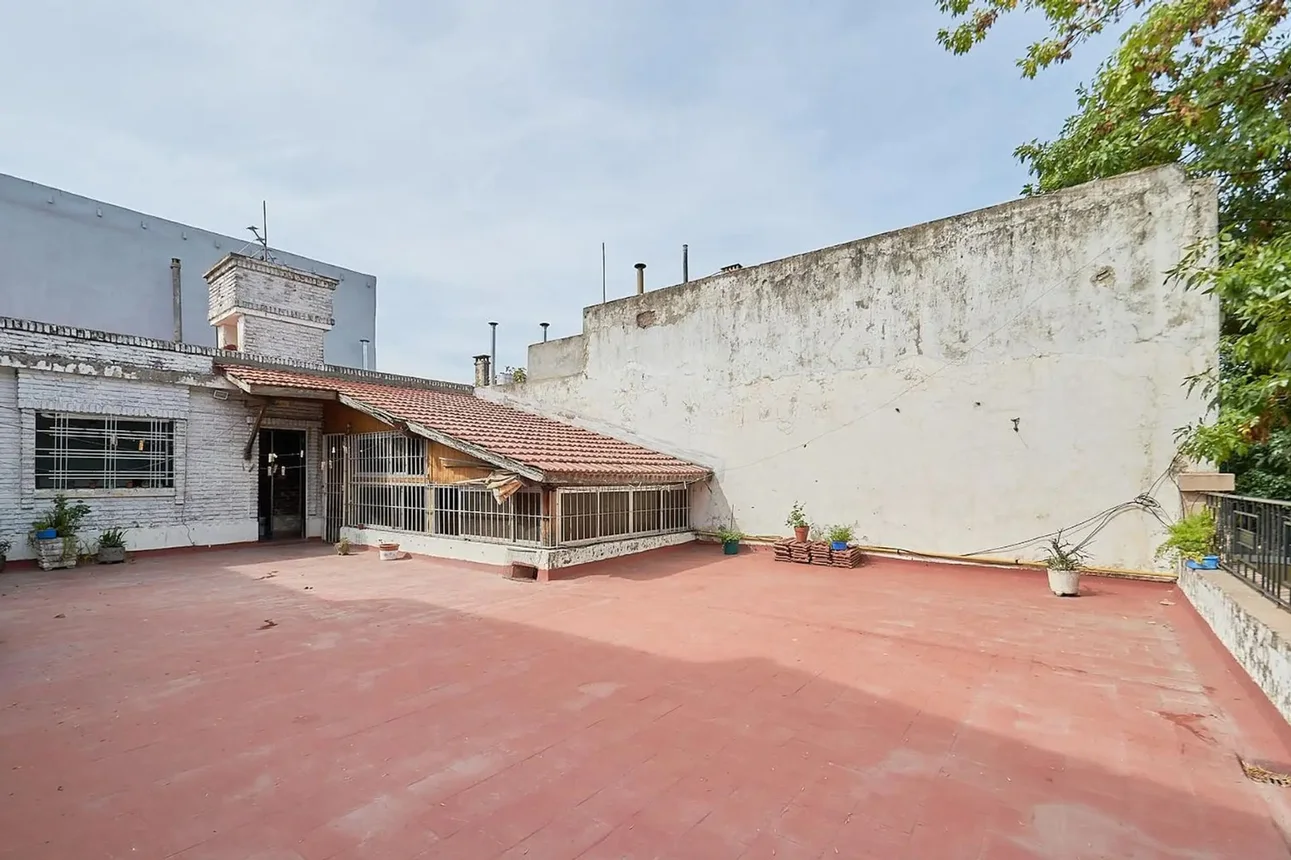 Casa de 5 ambientes en venta en Villa Urquiza, Pasaje Achega 3100