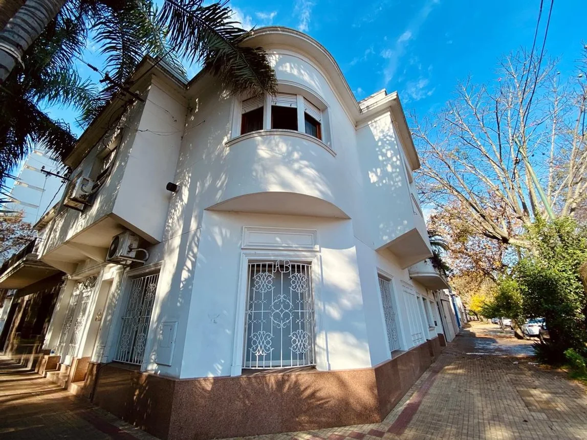 Casa en venta en La Plata, foto 2