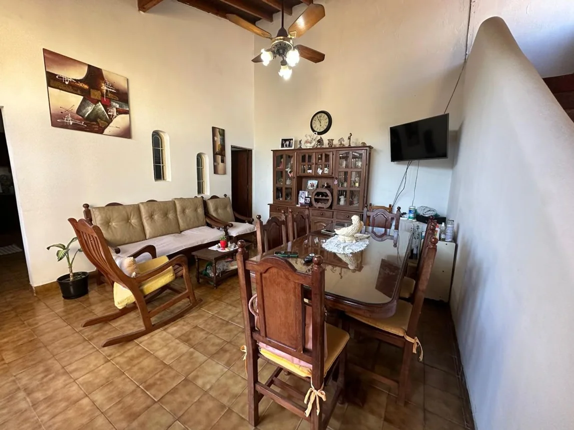 Casa de 5 ambientes en venta en José C. Paz, Labardén 900, foto 2