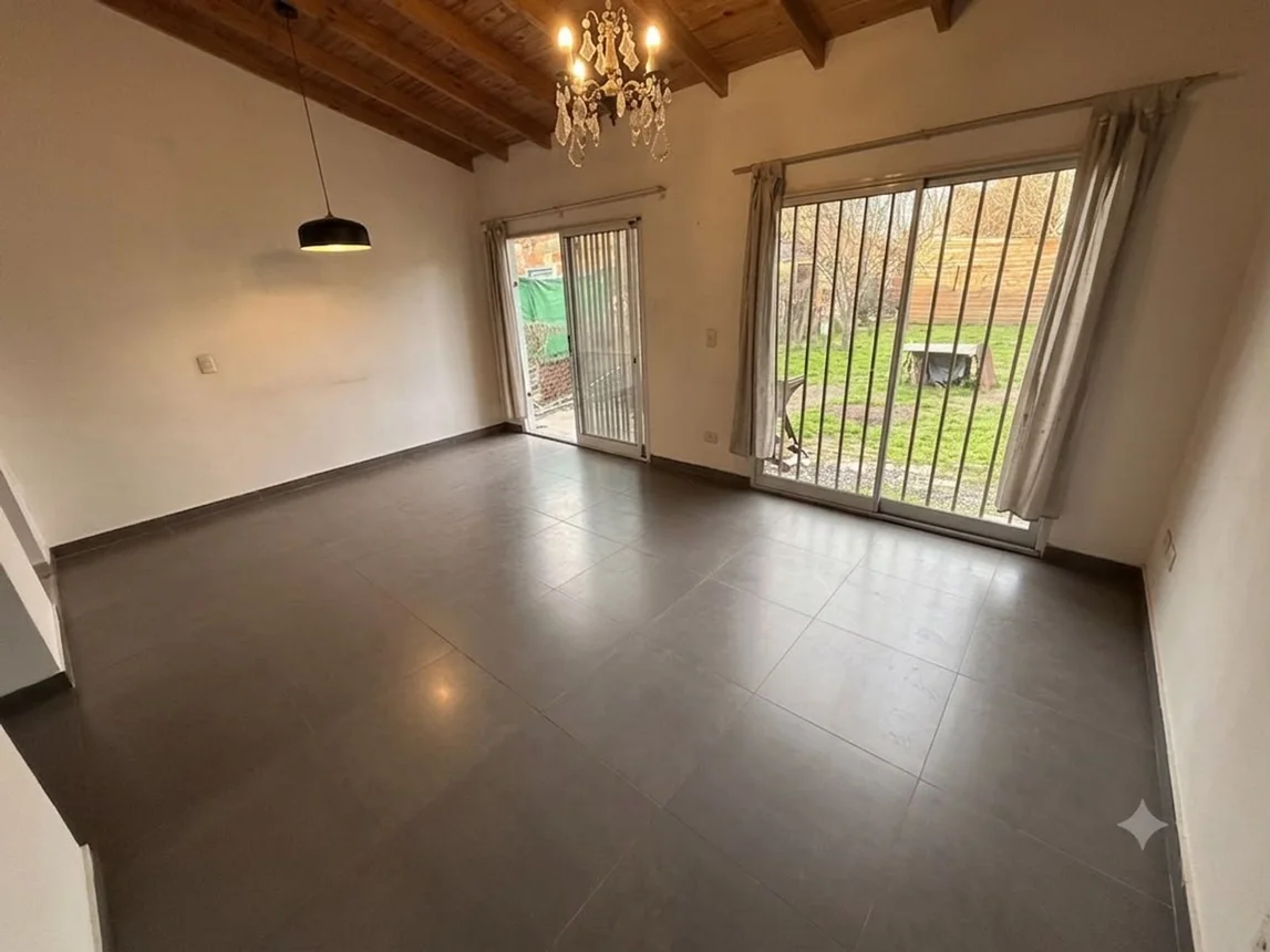 Casa en venta en General Rodríguez, Ingeniero López Ygullen 500