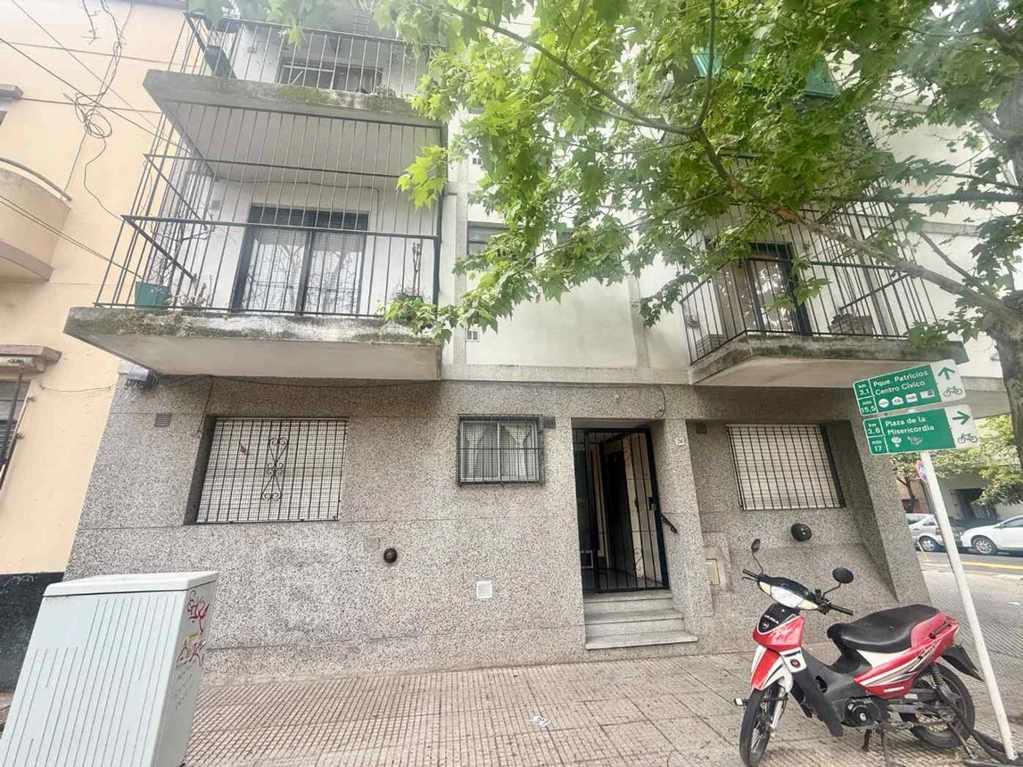 Monoambiente en venta en Boedo, Treinta y Tres Orientales 700