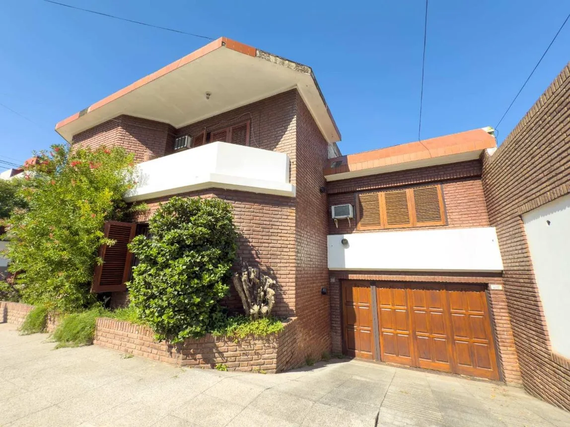 Casa de 5 ambientes en venta en Parque Avellaneda, Moreto 1500, foto 2