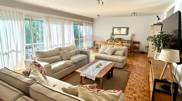 VENTA POCITOS,  3 DORM. GARAJE, SERV. COMPLETO