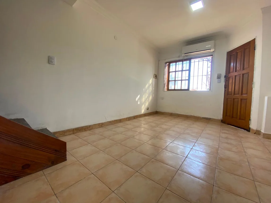 PH de 3 ambientes en venta en Banfield, Estrada 1100