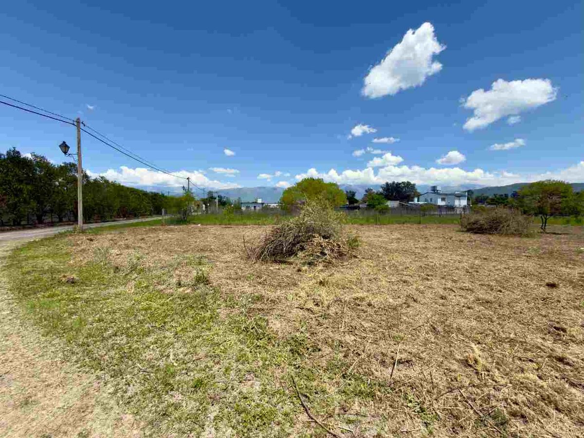 VENTA TERRENO SOLARES DE ORTIZ LA SILLETA 715 M2 - foto 4