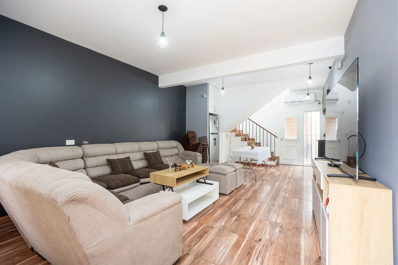 Venta casa 6 amb merlo c/ pileta y parque, foto 1