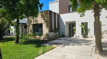 VENTA CASA 7 AMB BARRIO CERRADO ALTOS DEL SOL