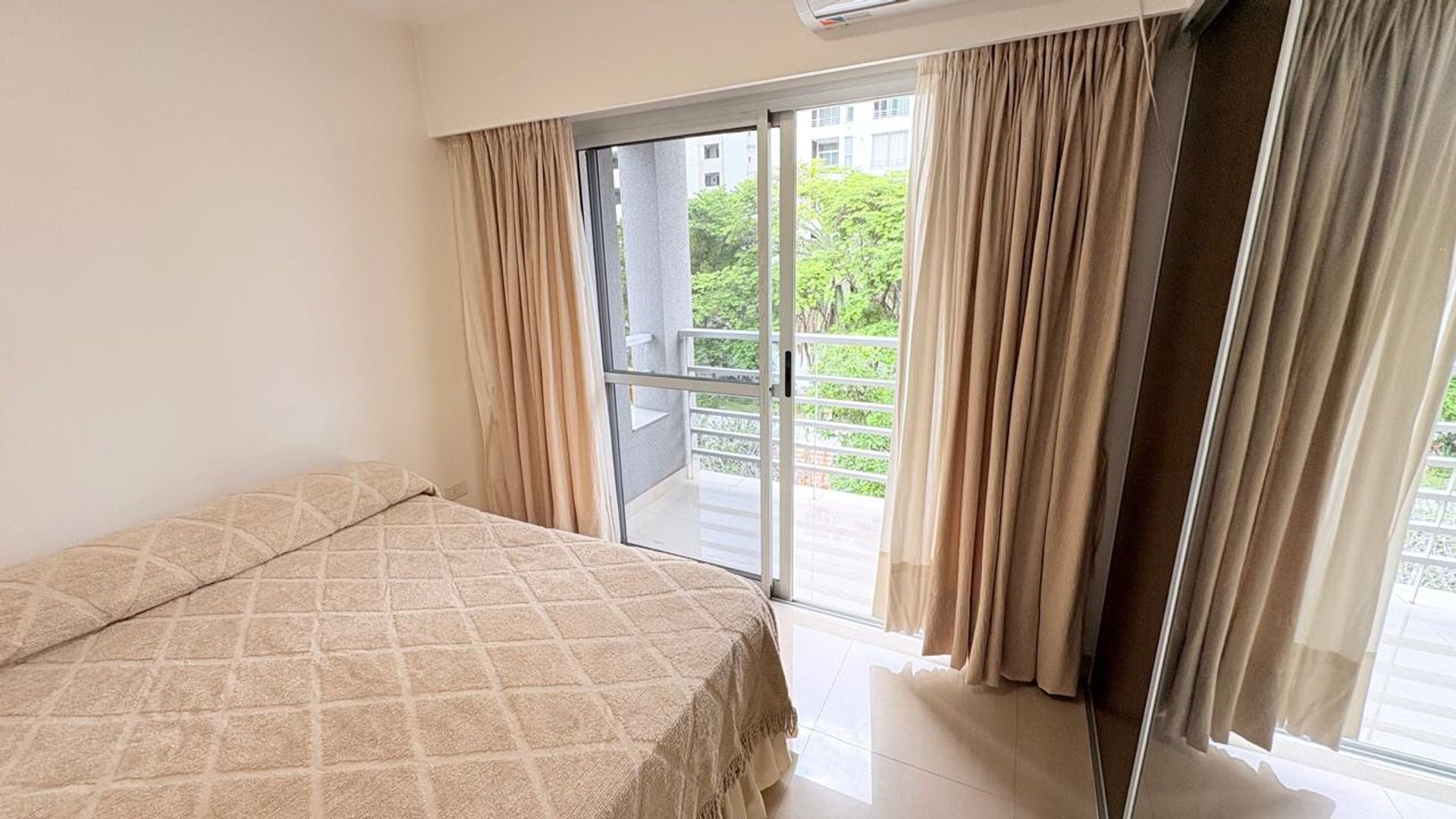 DEPARTAMENTO ALQUILER AMOBLADO ZONA SHOPPING NOA - foto 7
