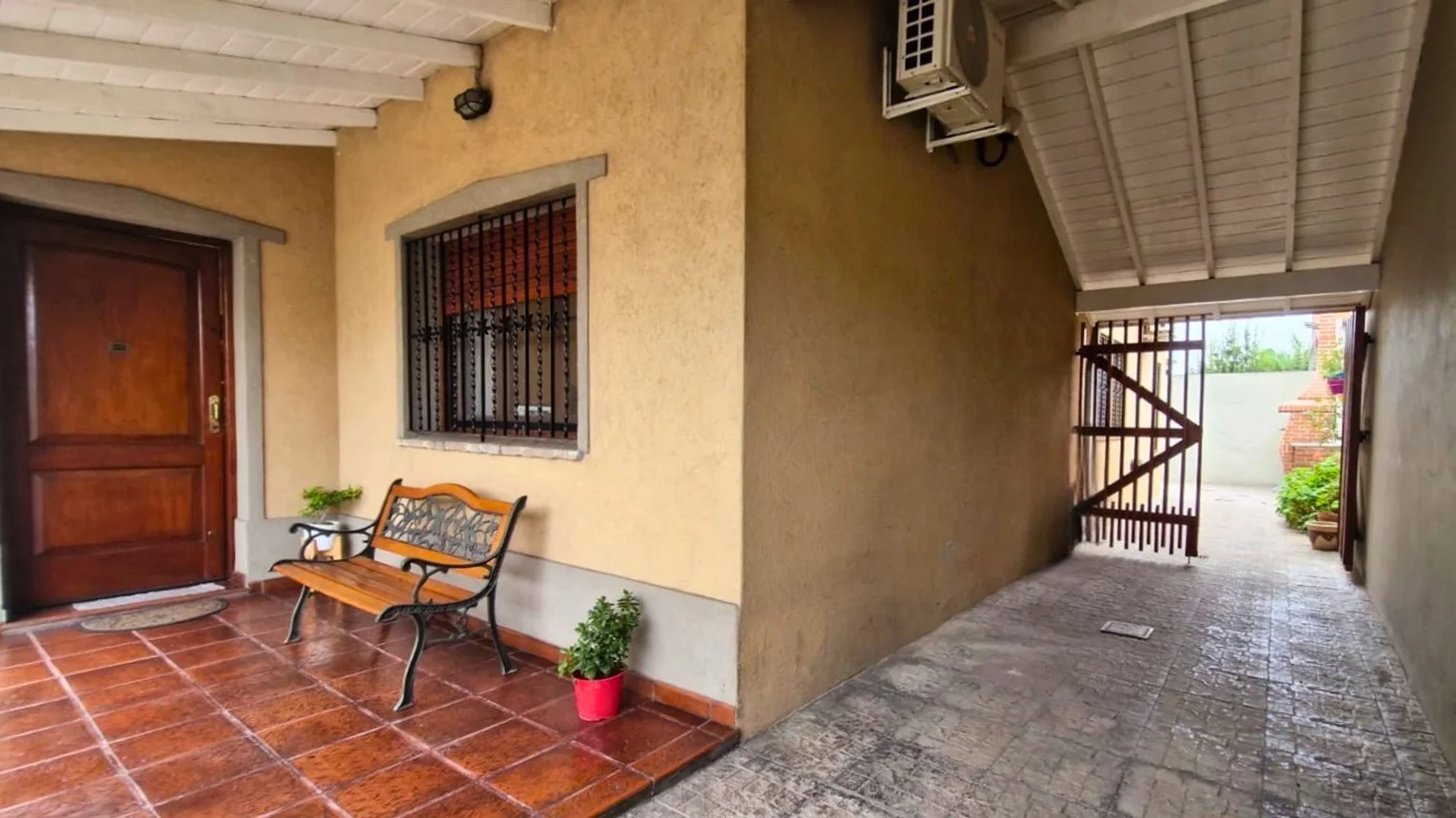 Casa de 3 ambientes en venta en Hurlingham, Coraceros 2400, foto 5