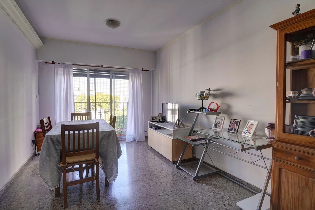 Departamento de 4 ambientes en alquiler en Flores, Avenida Avellaneda 2400, foto 2