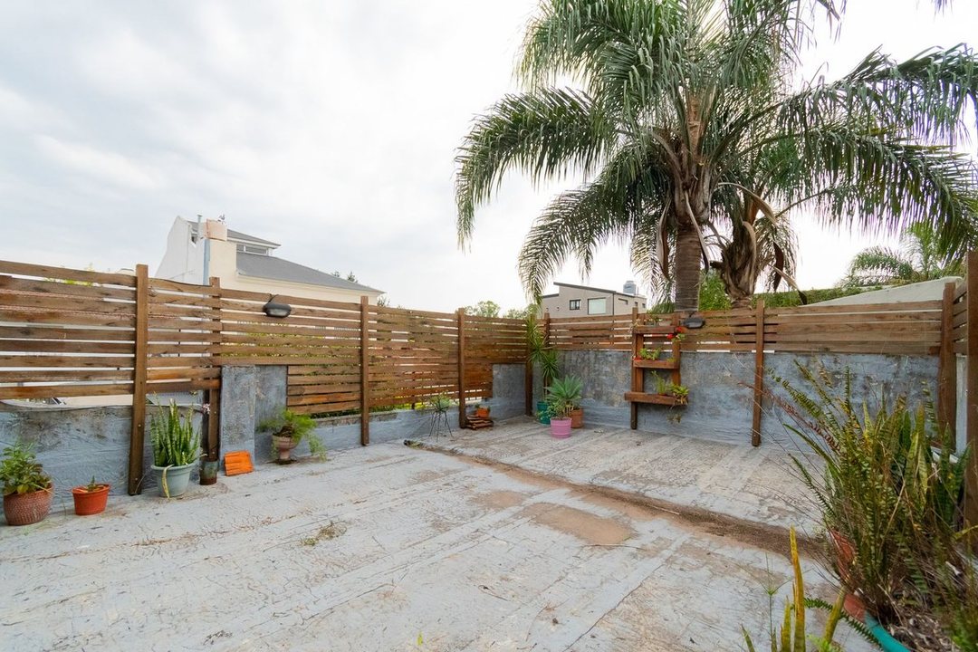 PH en venta 4 amb con patio y terraza Carapachay