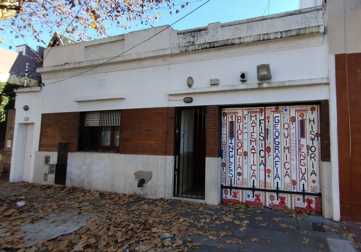 PH de 4 ambientes en venta en Bernal Este, 25 de Mayo 200