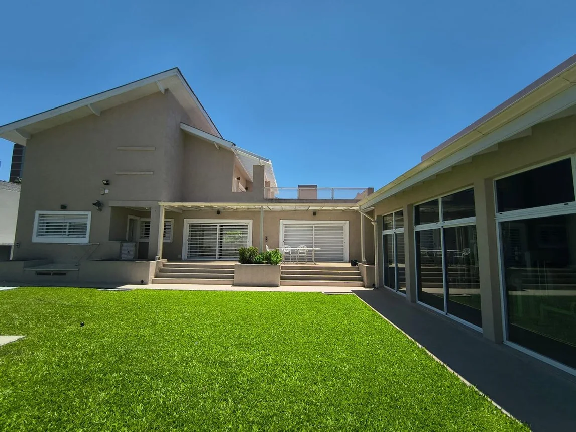 Casa en venta en Florencio Varela, Aristóbulo del Valle 200