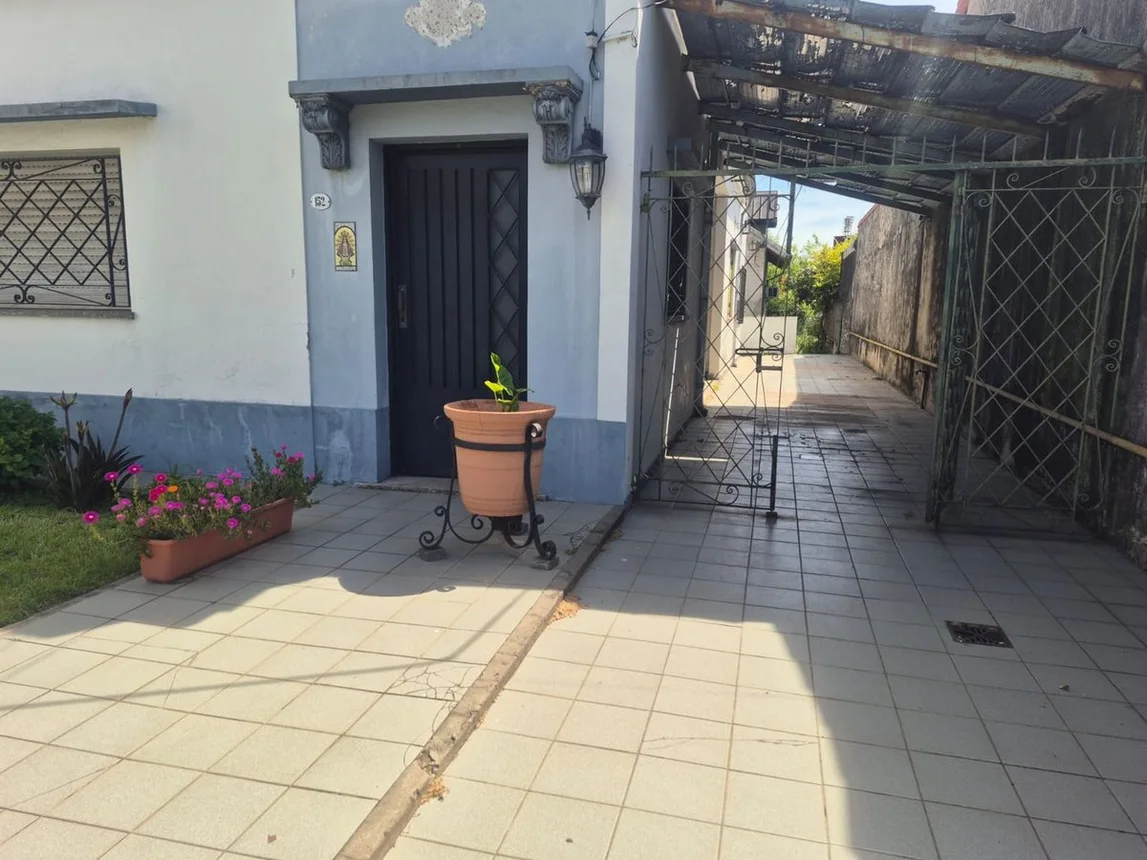 Casa en venta en Lomas de Zamora, foto 3