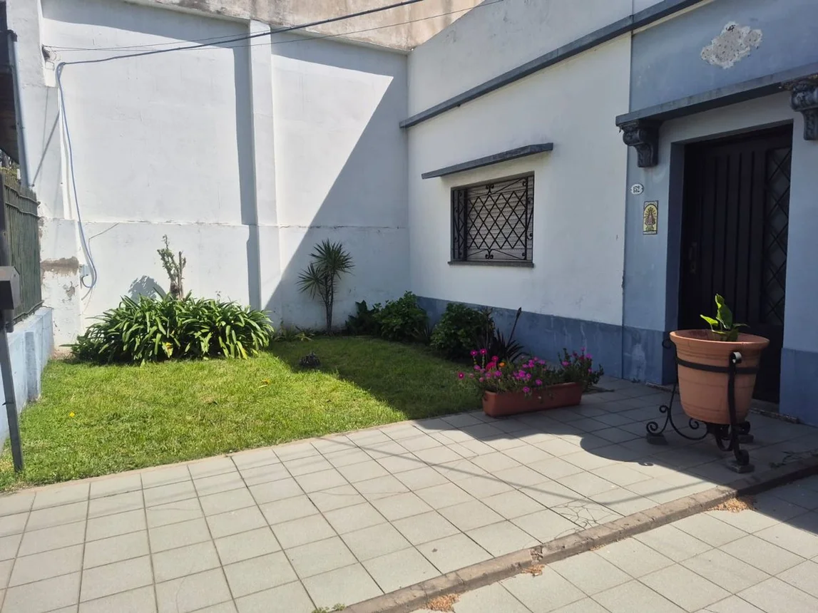 Casa en venta en Lomas de Zamora, foto 2