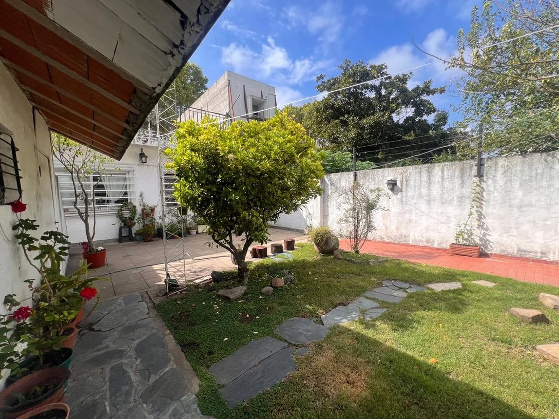 PH en venta en Lomas de Zamora, foto 2
