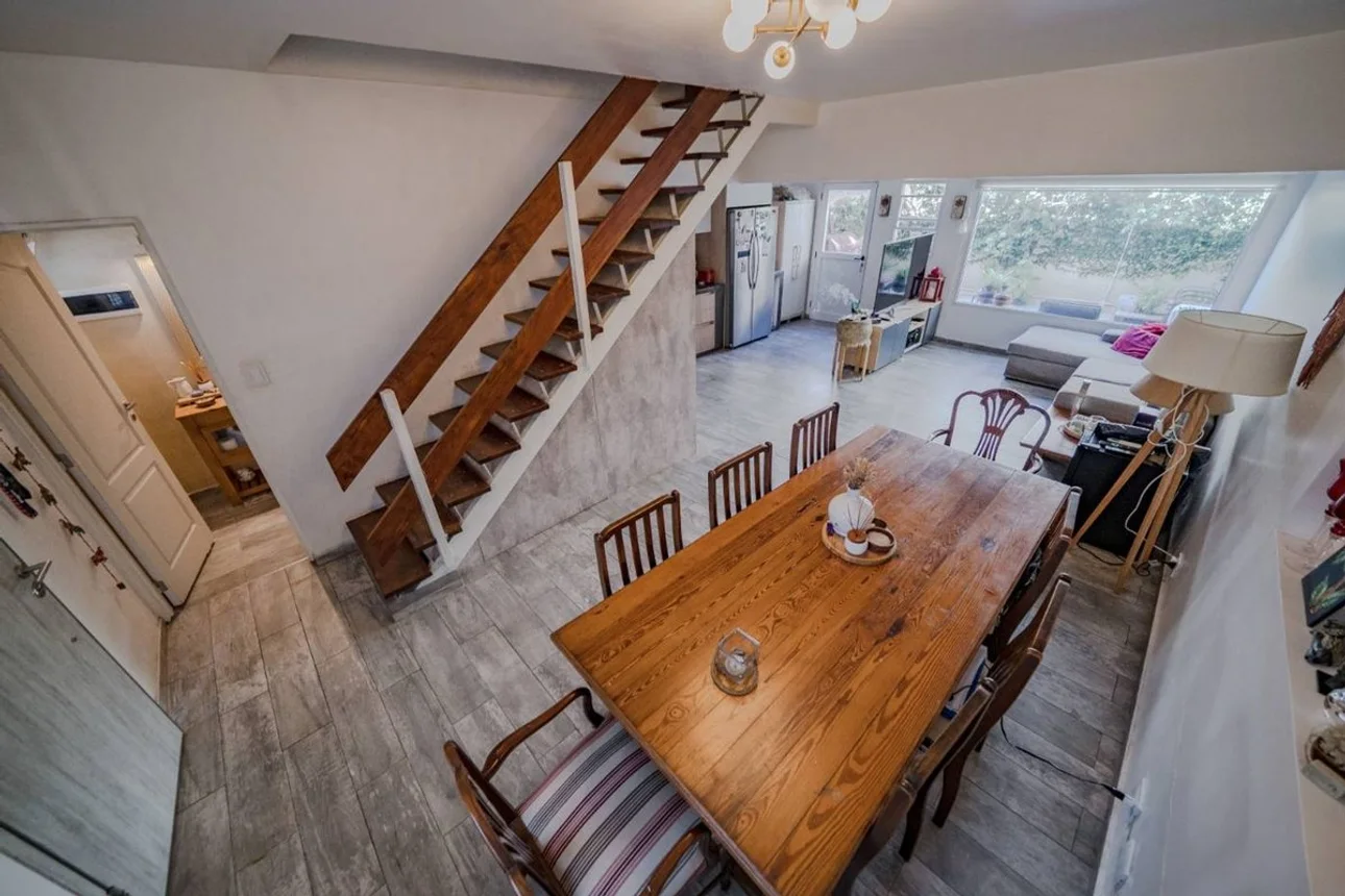 Casa de 4 ambientes en venta en Olivos, Comandante Luis Piedra Buena 3600