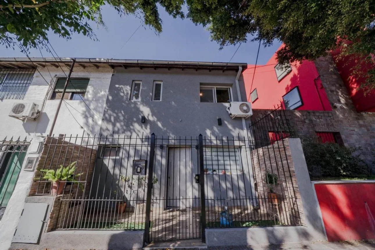Casa de 4 ambientes en venta en Olivos, Comandante Luis Piedra Buena 3600, foto 2
