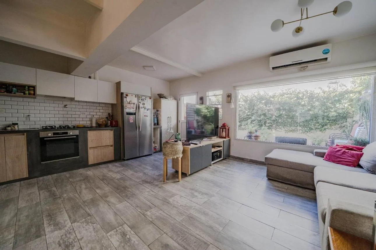 Casa de 4 ambientes en venta en Olivos, Comandante Luis Piedra Buena 3600, foto 3