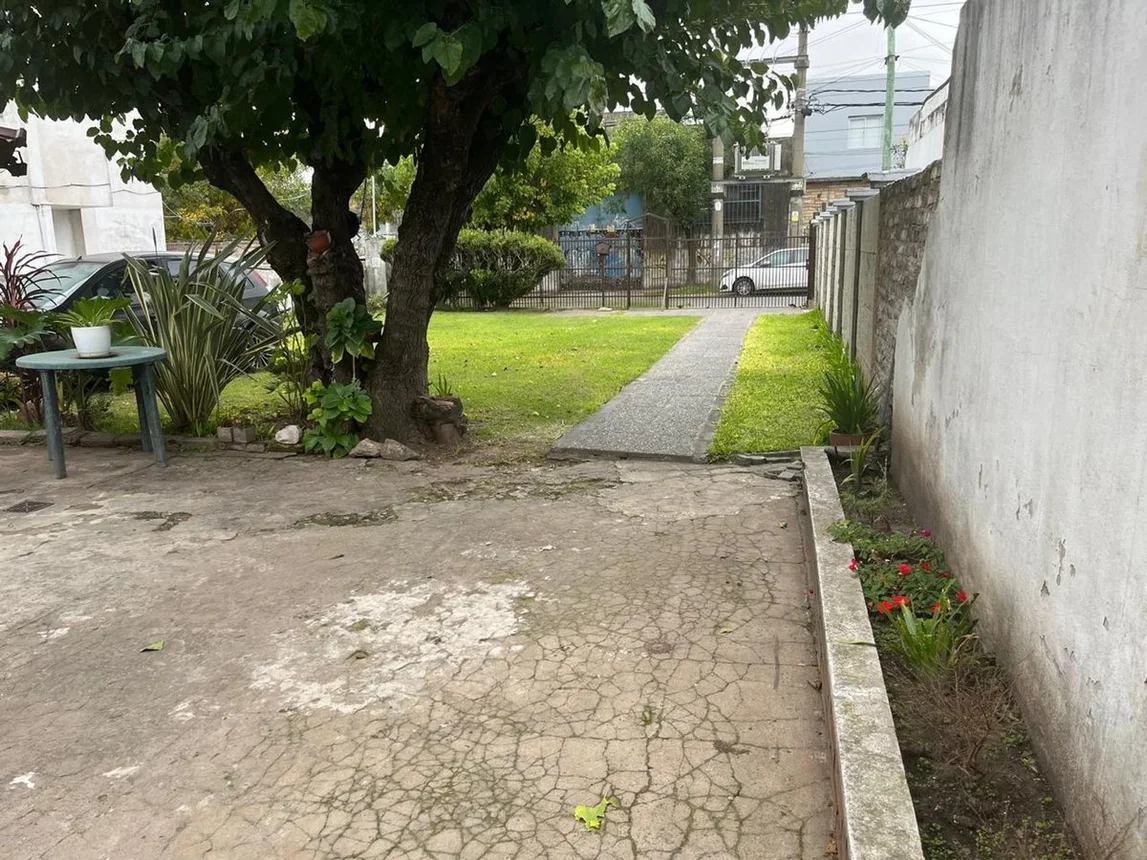 Casa de 4 ambientes en venta en Morón, General González Balcarce 2500, foto 3