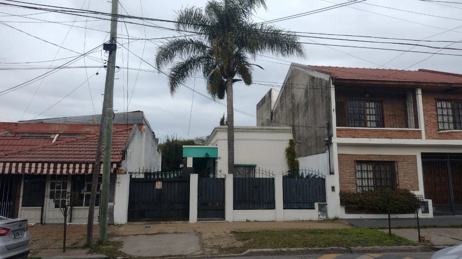 Casa de 5 ambientes en venta en Wilde, Doctor Antonio Caviglia 0