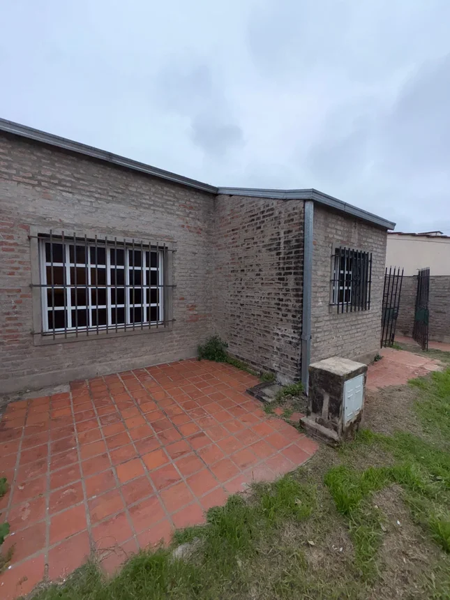 Casa en venta de 2 dormitorios, a mts de la costa!, foto 1