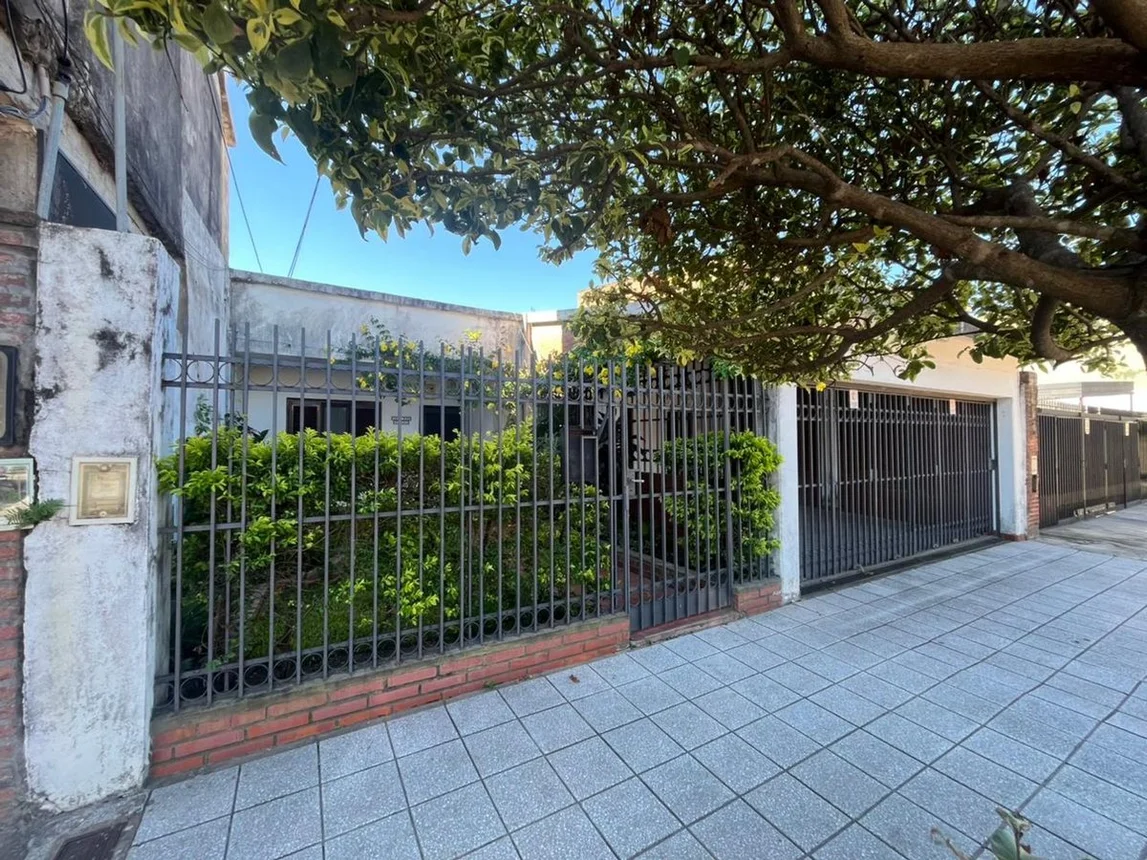 Casa de 5 ambientes en venta en Corrientes, General Paz 2100