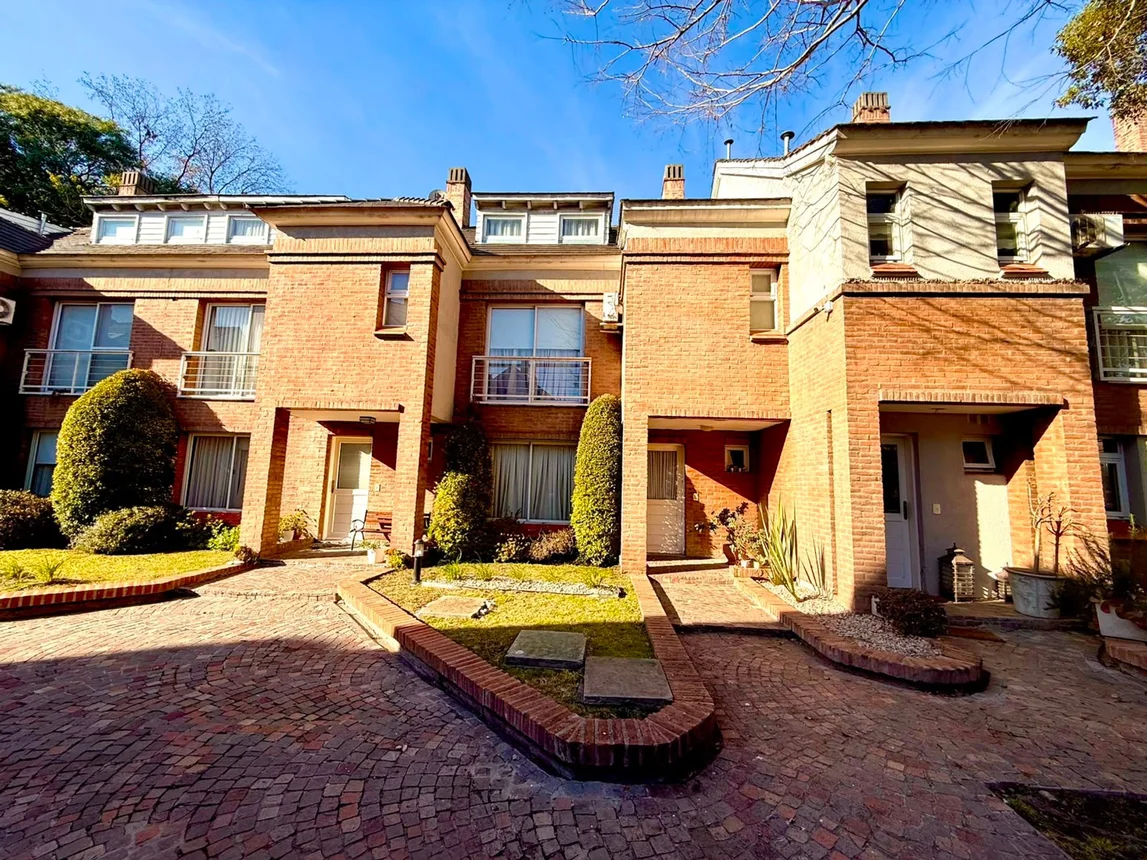 Venta casa - altos de adrogue- cochera- pileta, foto 5