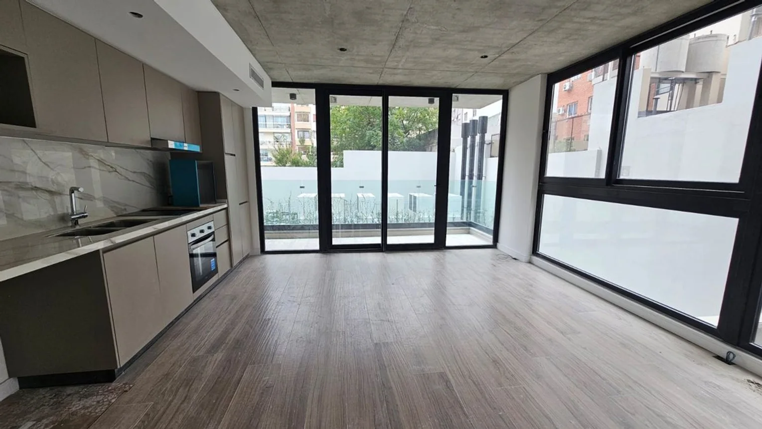 Departamento de 3 ambientes en alquiler en Caballito, Av. Directorio 700, foto 2