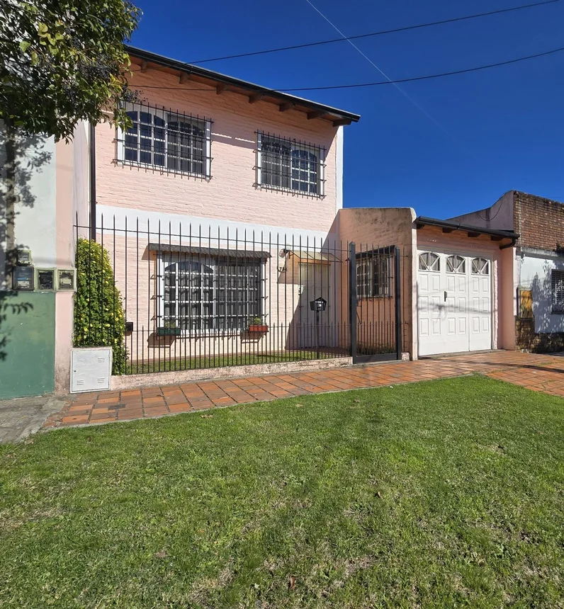 Casa en venta en Banfield