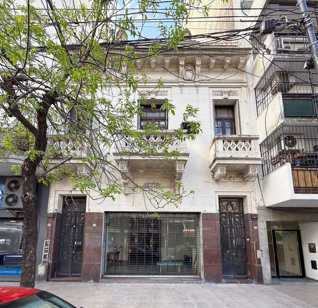 Venta Bloque 3 phs, local comercial y 2 uf oport.