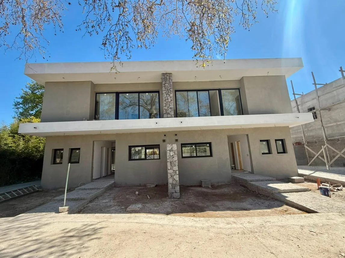 Casa en venta en Bella Vista, Reconquista 800