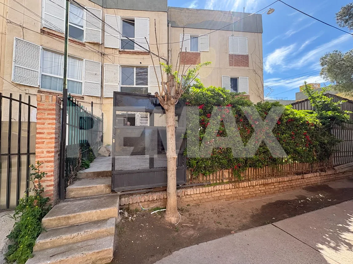 Departamento de 4 ambientes en venta en Neuquén, Carlos Emma 900, foto 2