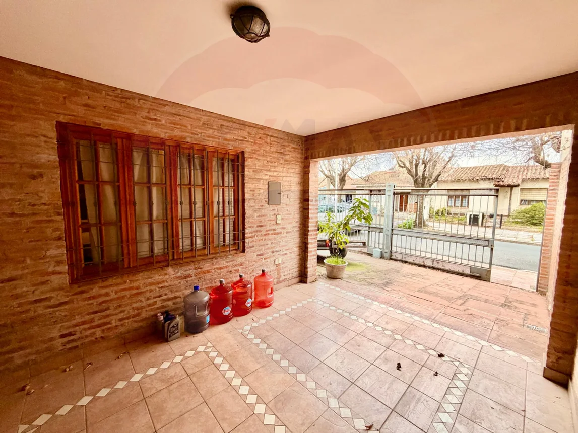 Casa de 4 ambientes en venta en Ciudad Jardín, Aviador Udet 2400, foto 4