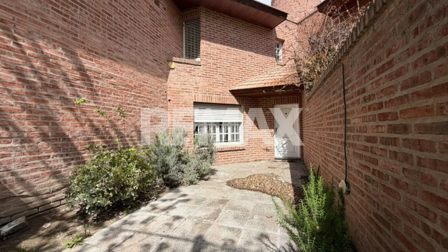 Casa de 7 ambientes en venta en Neuquén, Rio Trocoman 1400, foto 3