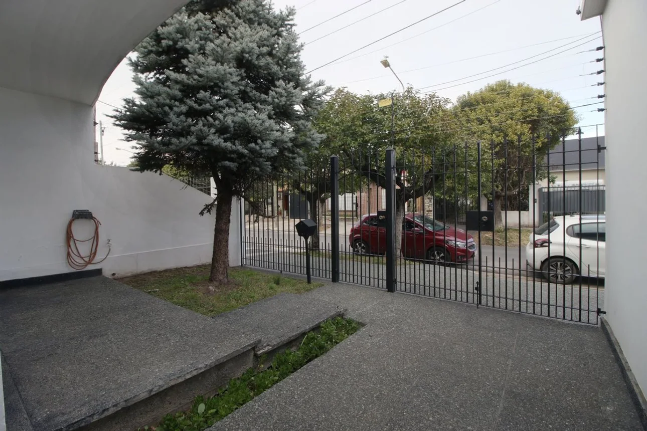 Casa en venta en Ramos Mejía, foto 4