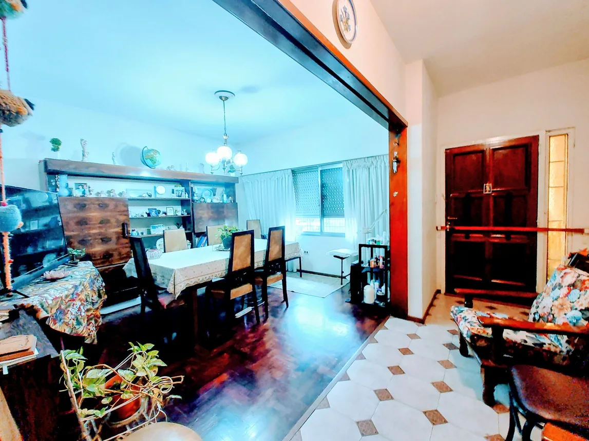 Casa para dos familias en quilmes oeste. permuta, foto 3