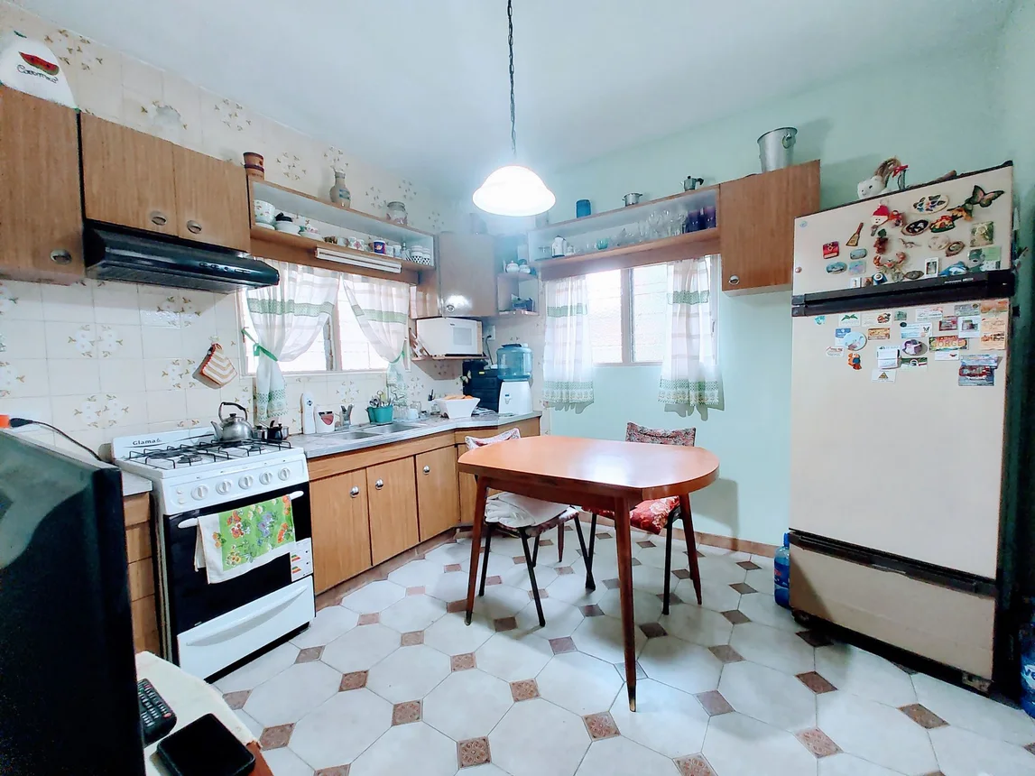 Casa para dos familias en quilmes oeste. permuta, foto 5