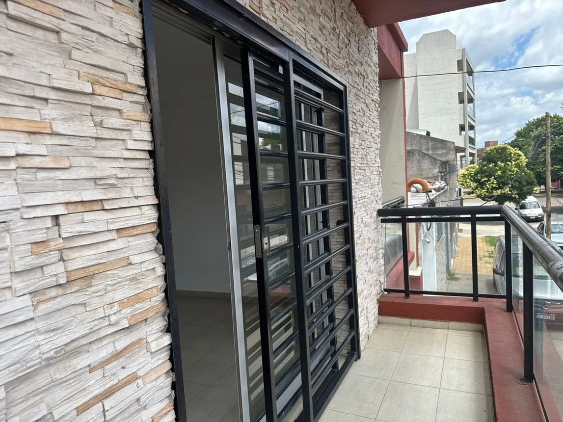 Monoambiente en venta en Caseros, M. Petkovic 5200