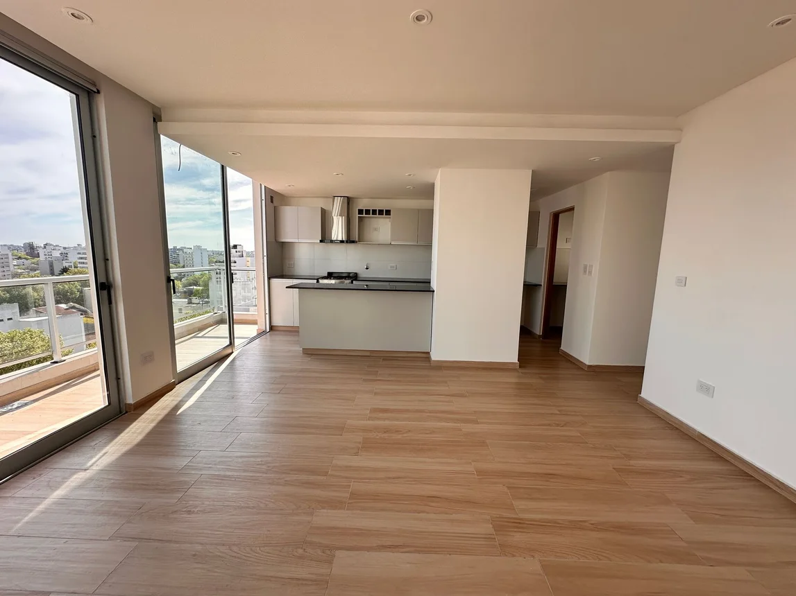 Piso de 4 ambientes en venta en La Plata, 12 E/ 42 y 43 500, foto 4