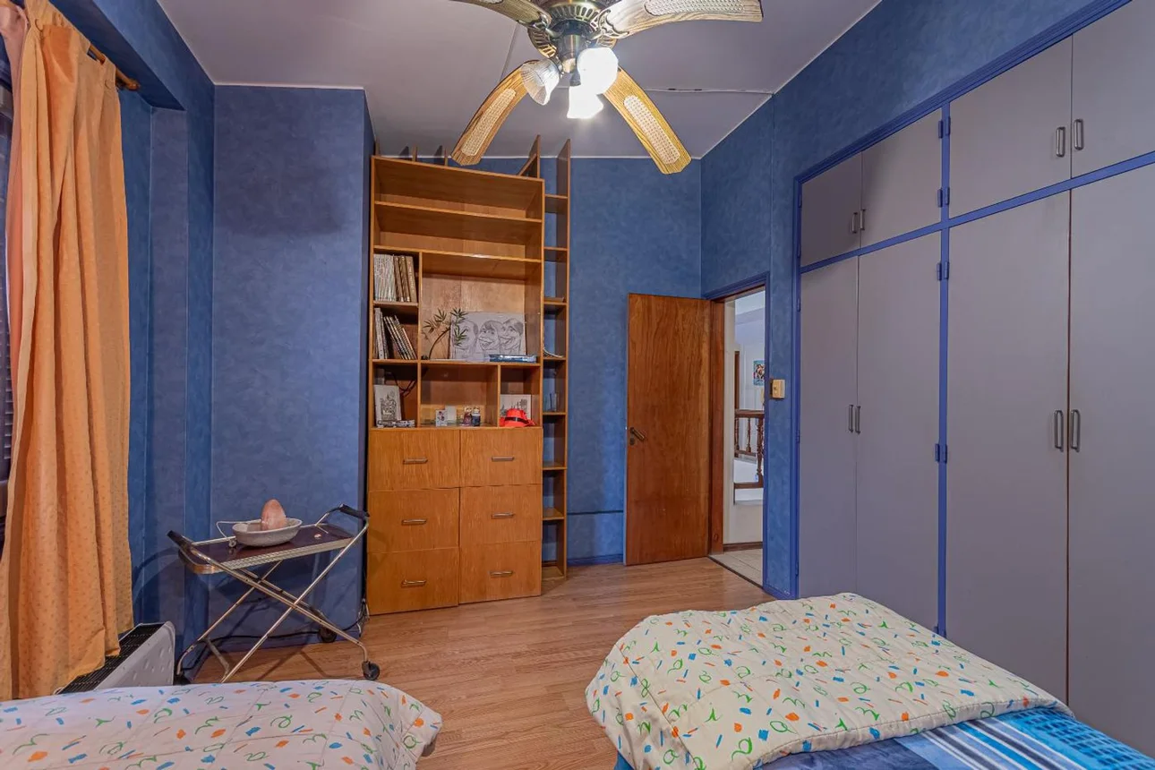 Casa de 7 ambientes en venta en Rosario, España 2800, foto 2