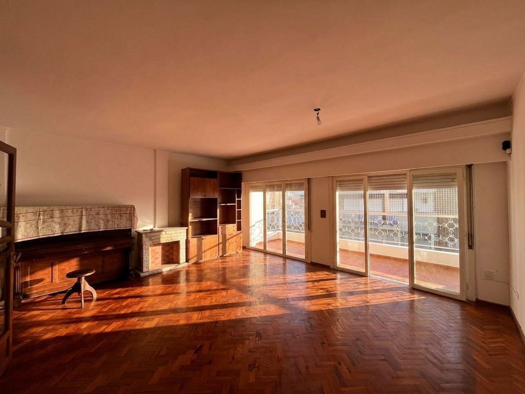 VENTA PISO EXCLUSIVO 2 DORMITORIOS BALCON AL NORTE